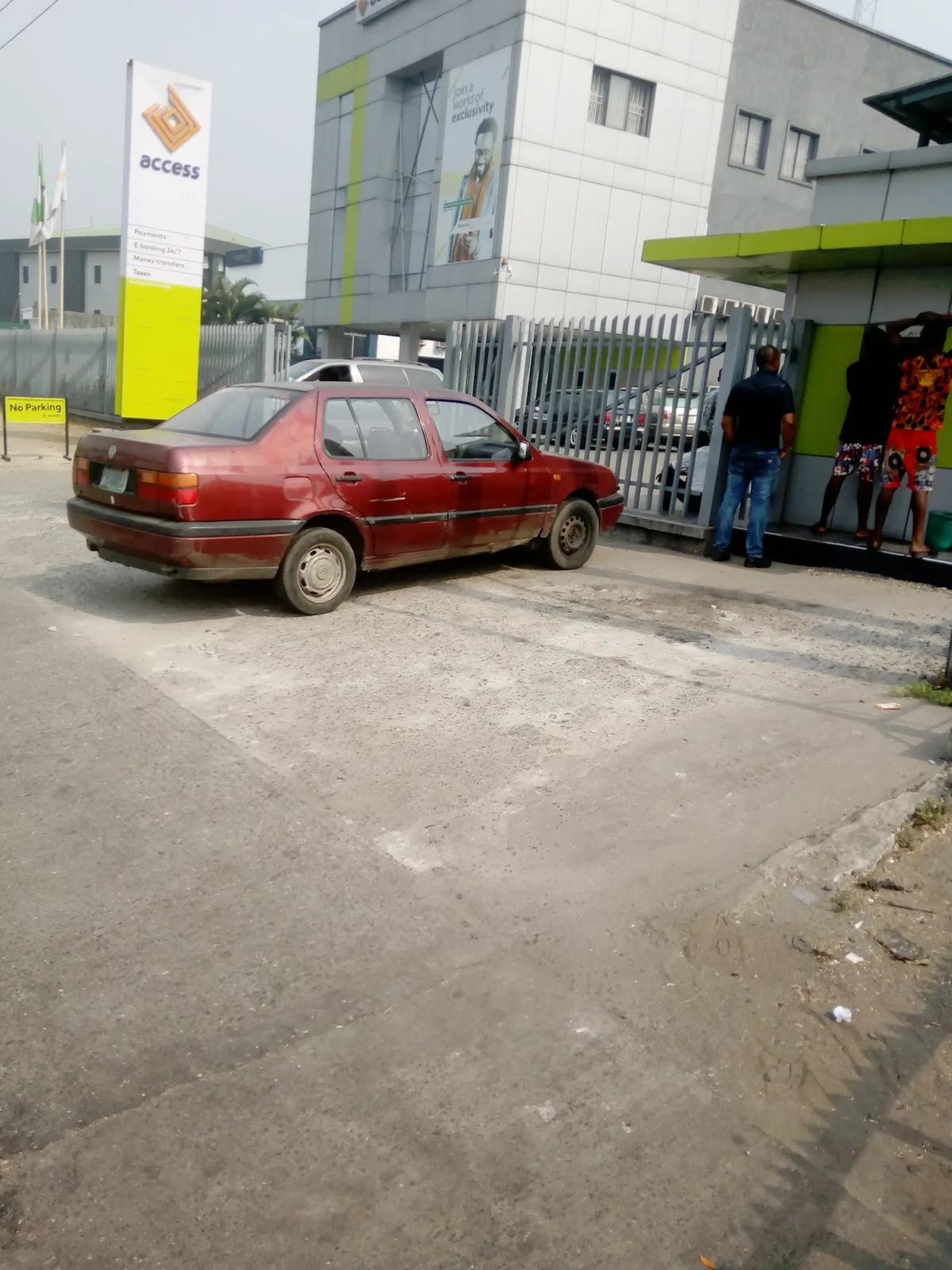 Access Bank Plc Olu Obasanjo Branch — photo