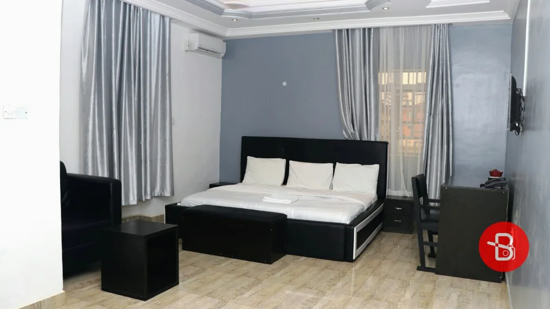 House X photo 2