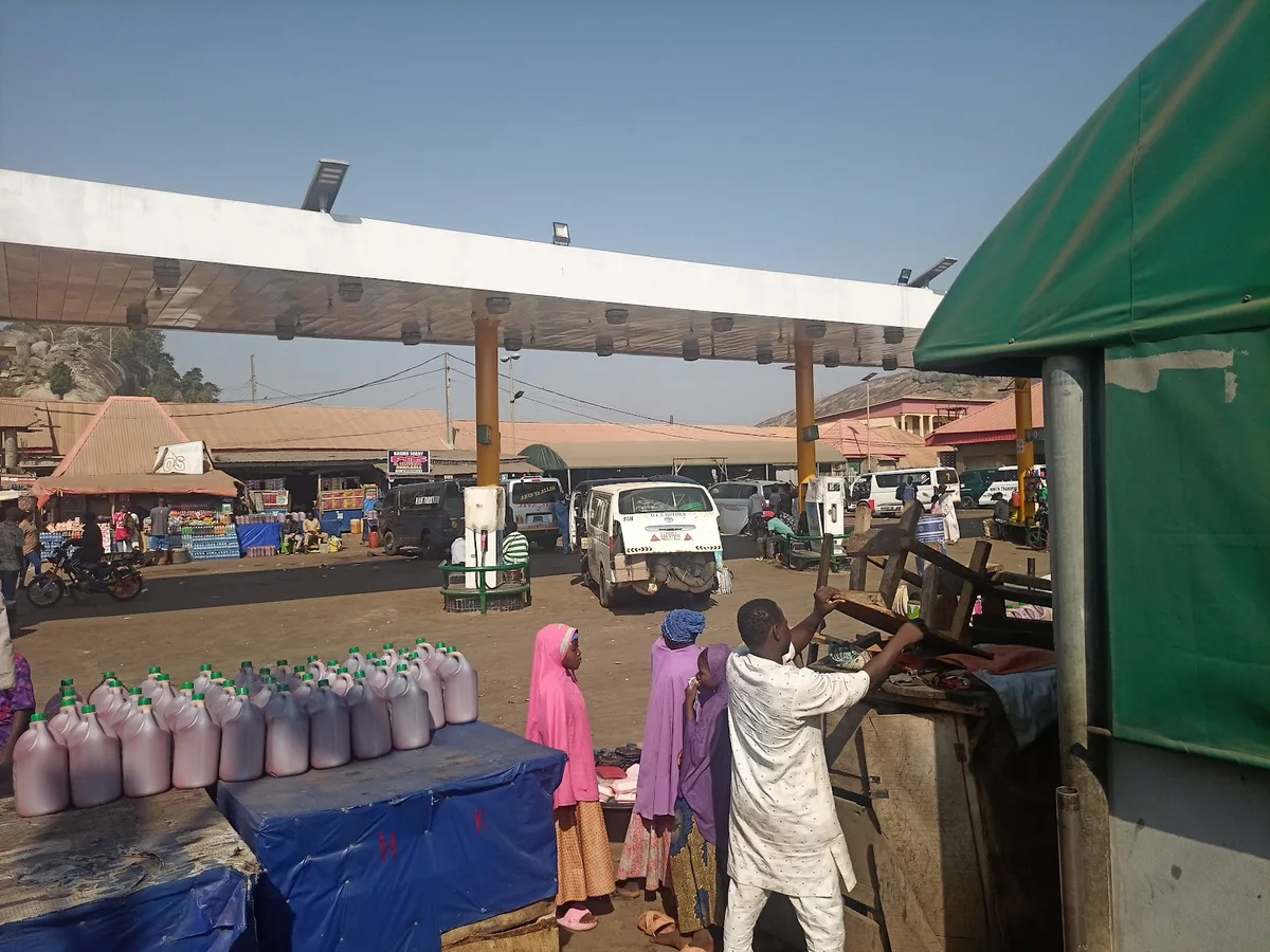TRAVELs Petrol Station — photo