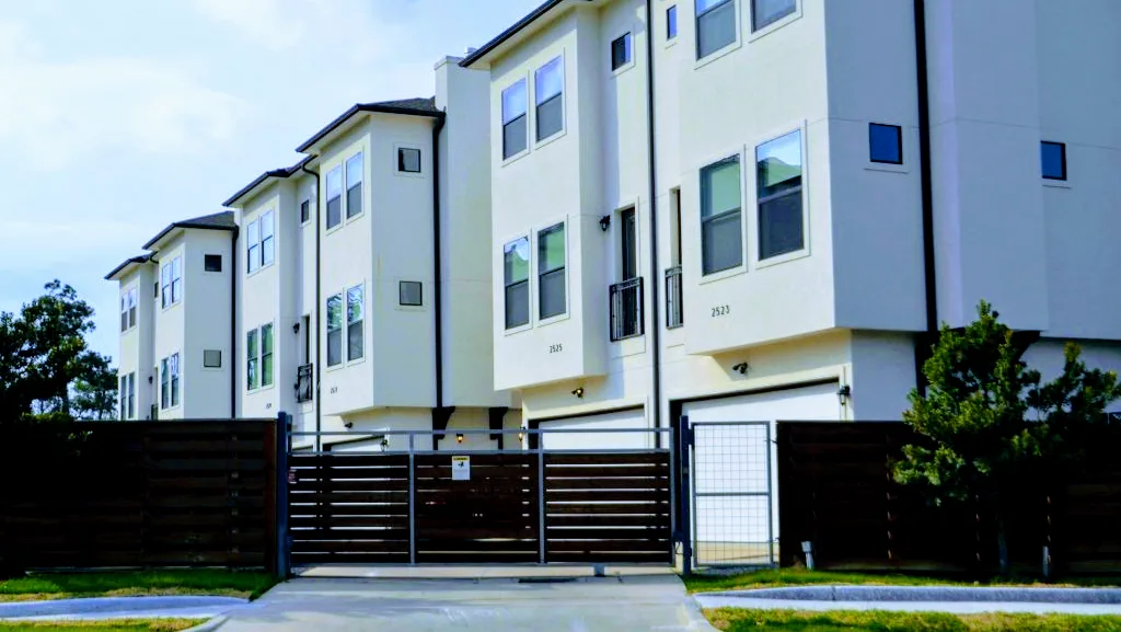 JMJ PROPERTIES photo 2