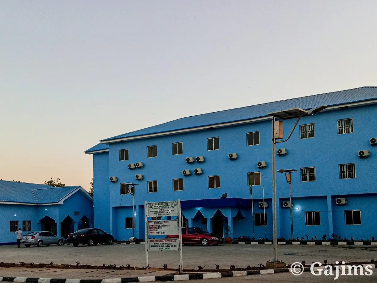 Umaru Shehu Ultramodern Hospital, Bulumkutu — photo
