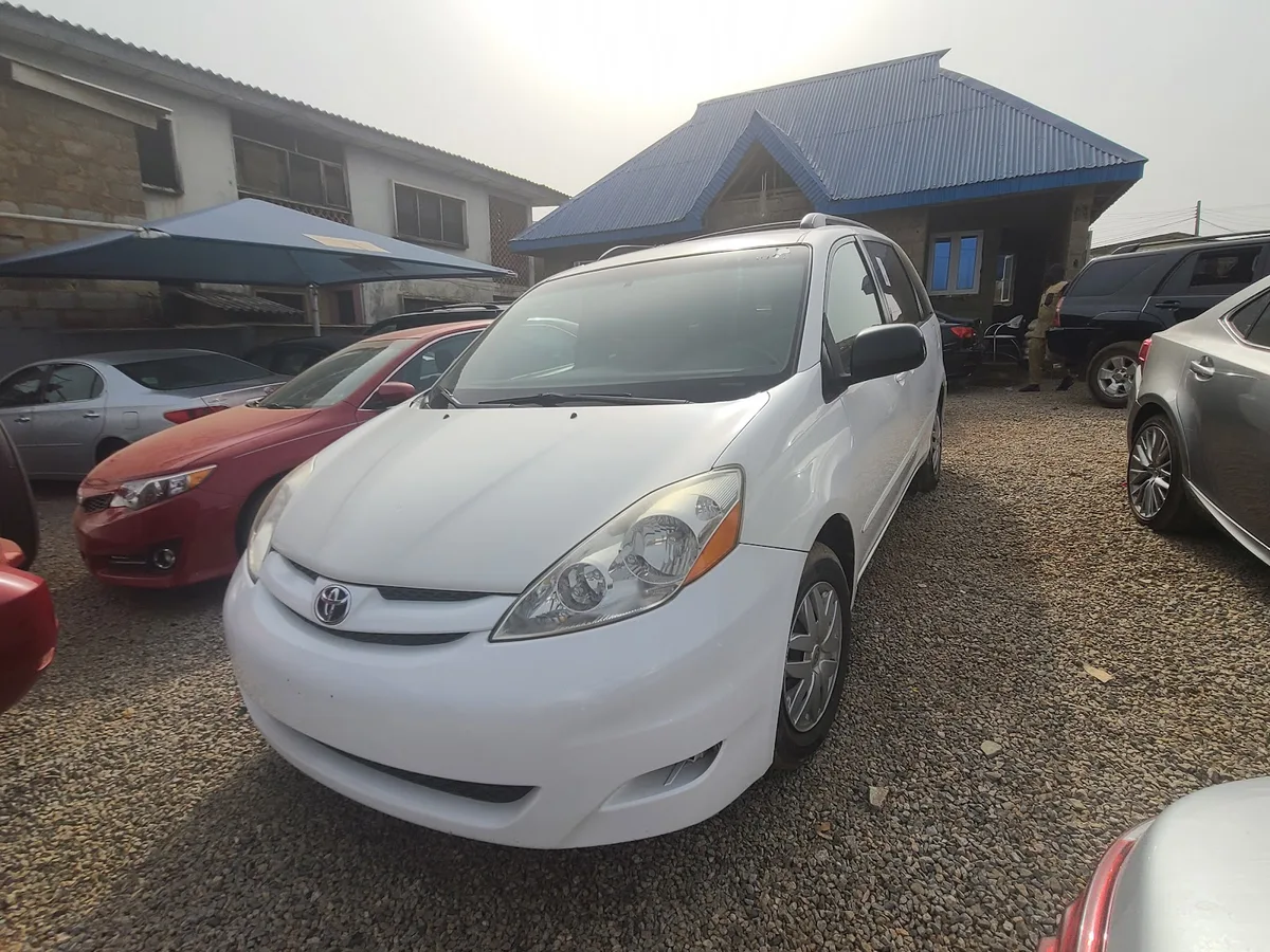 Eminent Autos & Interbiz Ltd photo 5