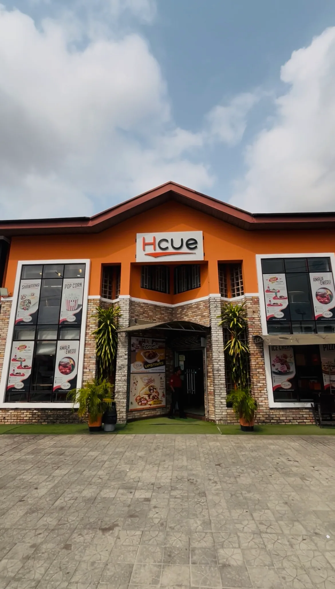 H-CUE Restaurant — photo