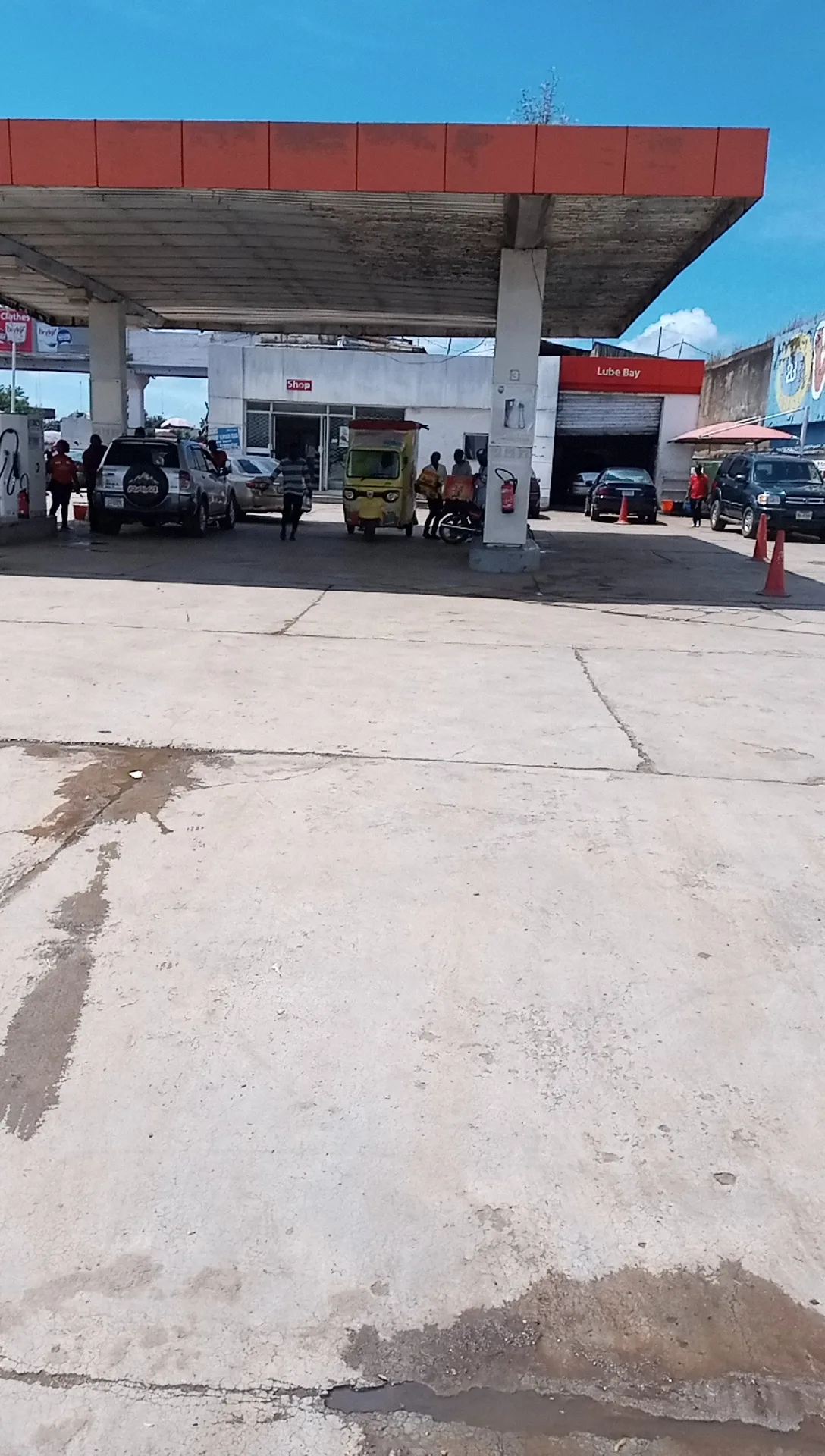 Total Filling Station — photo