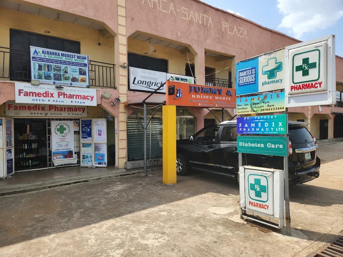 Famedix Pharmacy (ARCA Santa) — photo