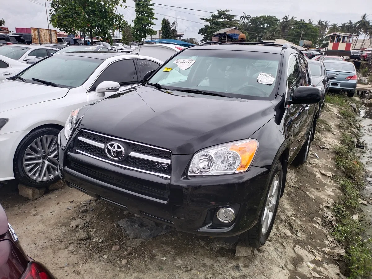Cars Dealership in Berger mile 2 photo 5