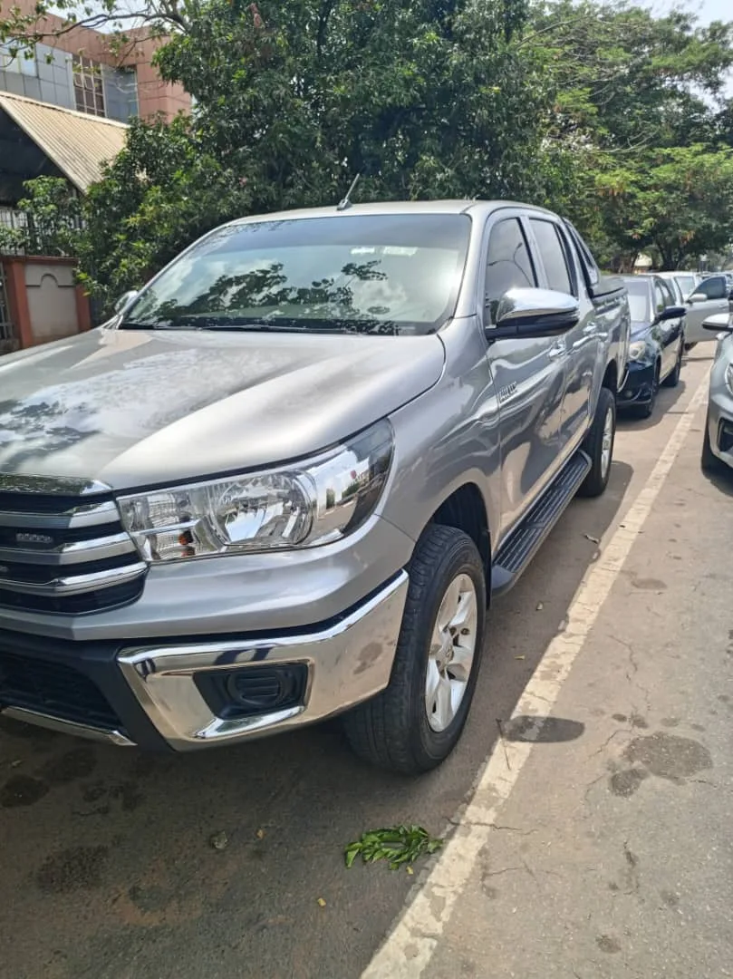 Rhezon car rental/hire/lease abuja, Nigeria photo 3