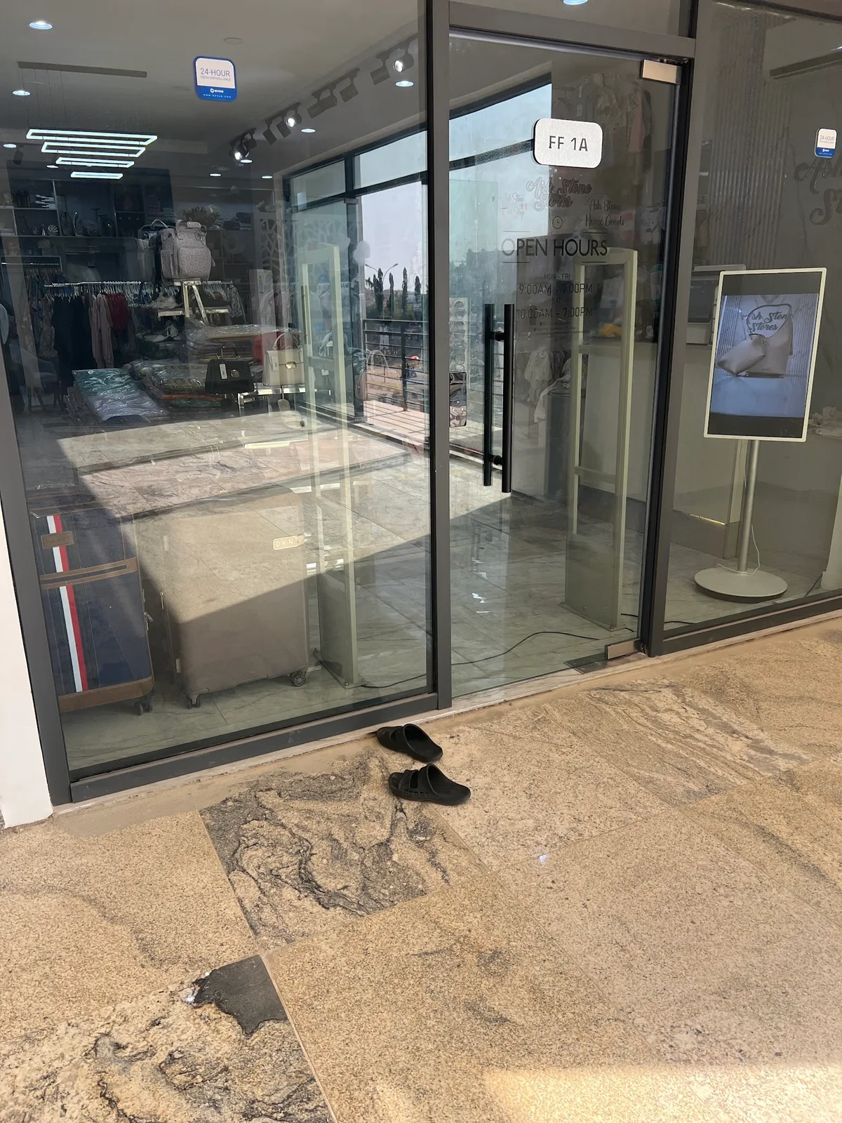 Guzape Mall — photo