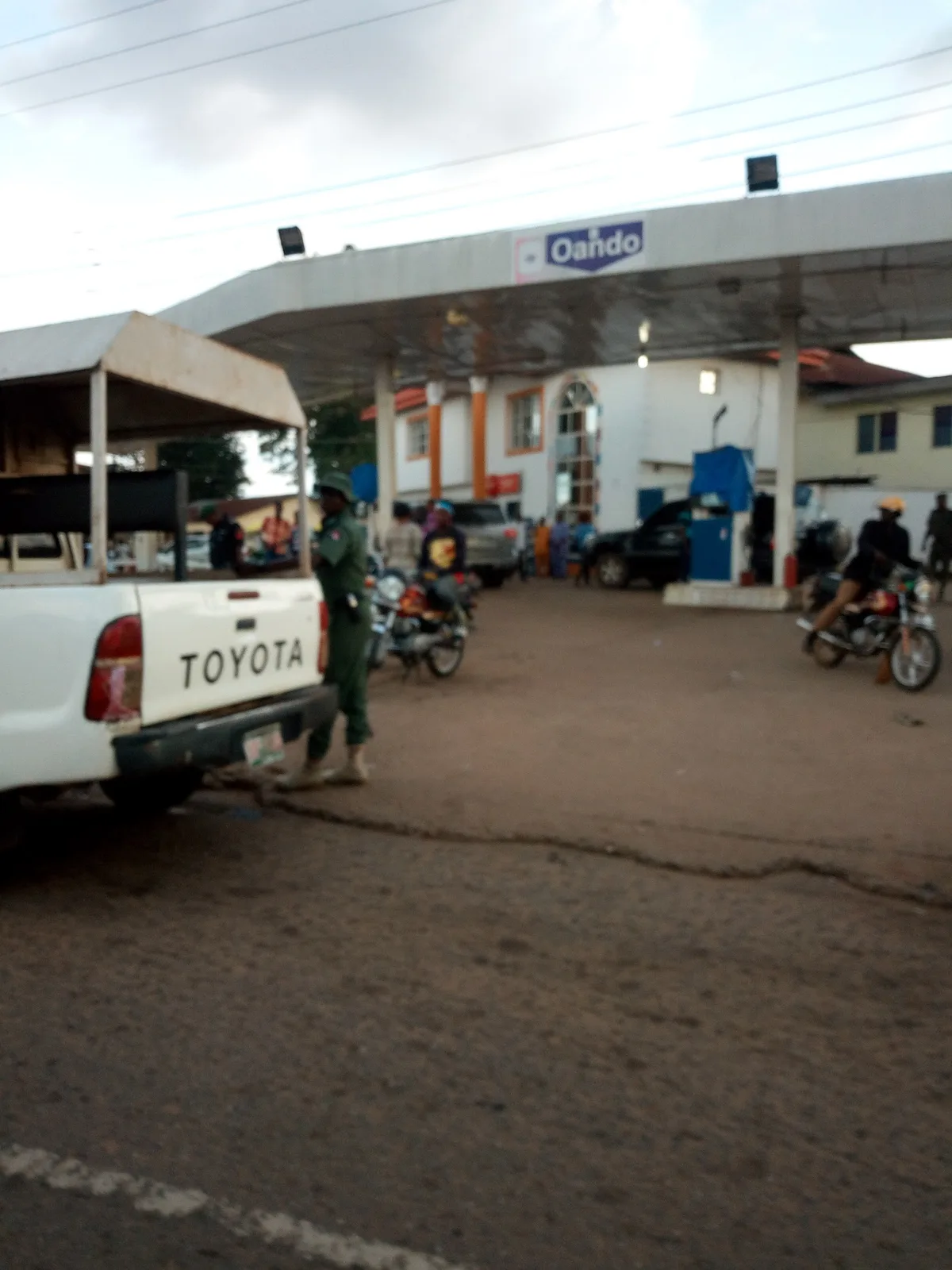 Oando Filling Station — photo