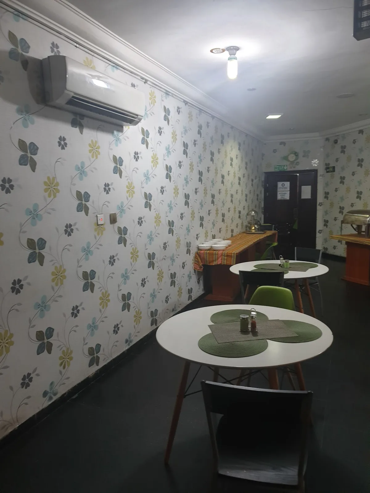 Greenwood Court Hotel and Suites photo 3