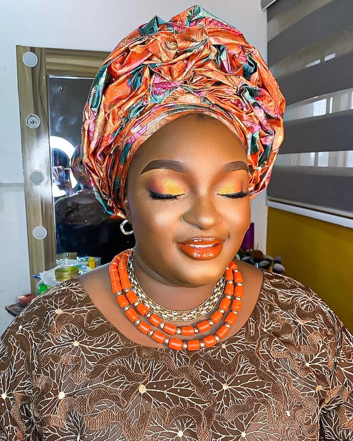 Shutteris Glam Makeup Studio — photo