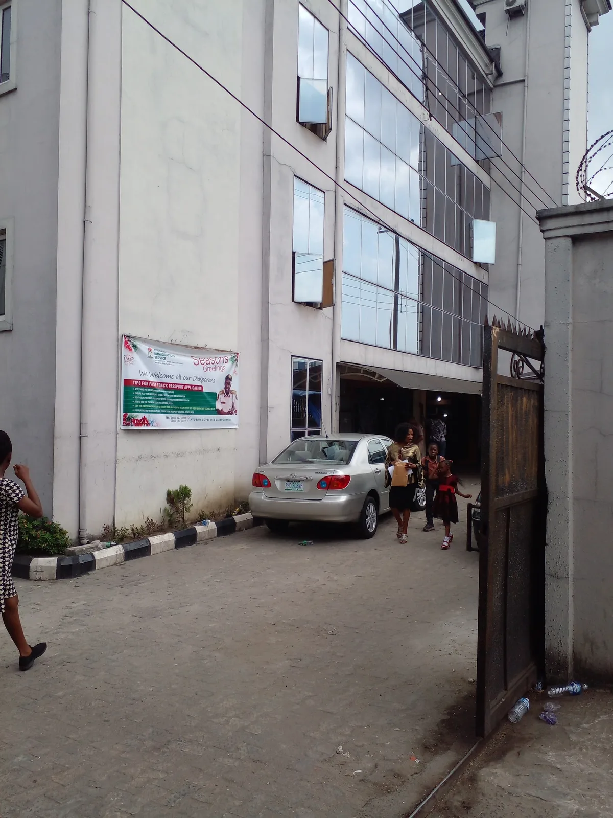 Nigeria Immigration Service Passport Office Mile 1 — photo