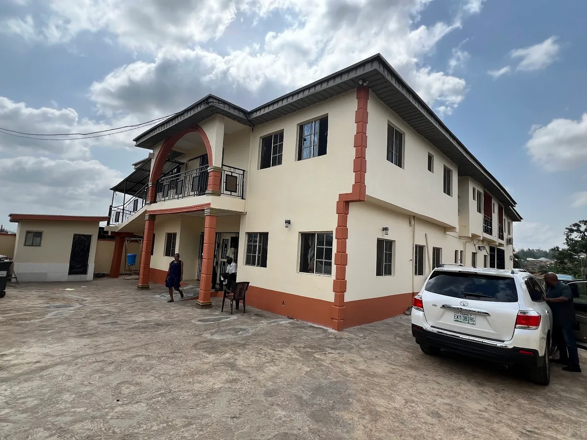 Life Crystal Rivers Specialist Clinic — photo
