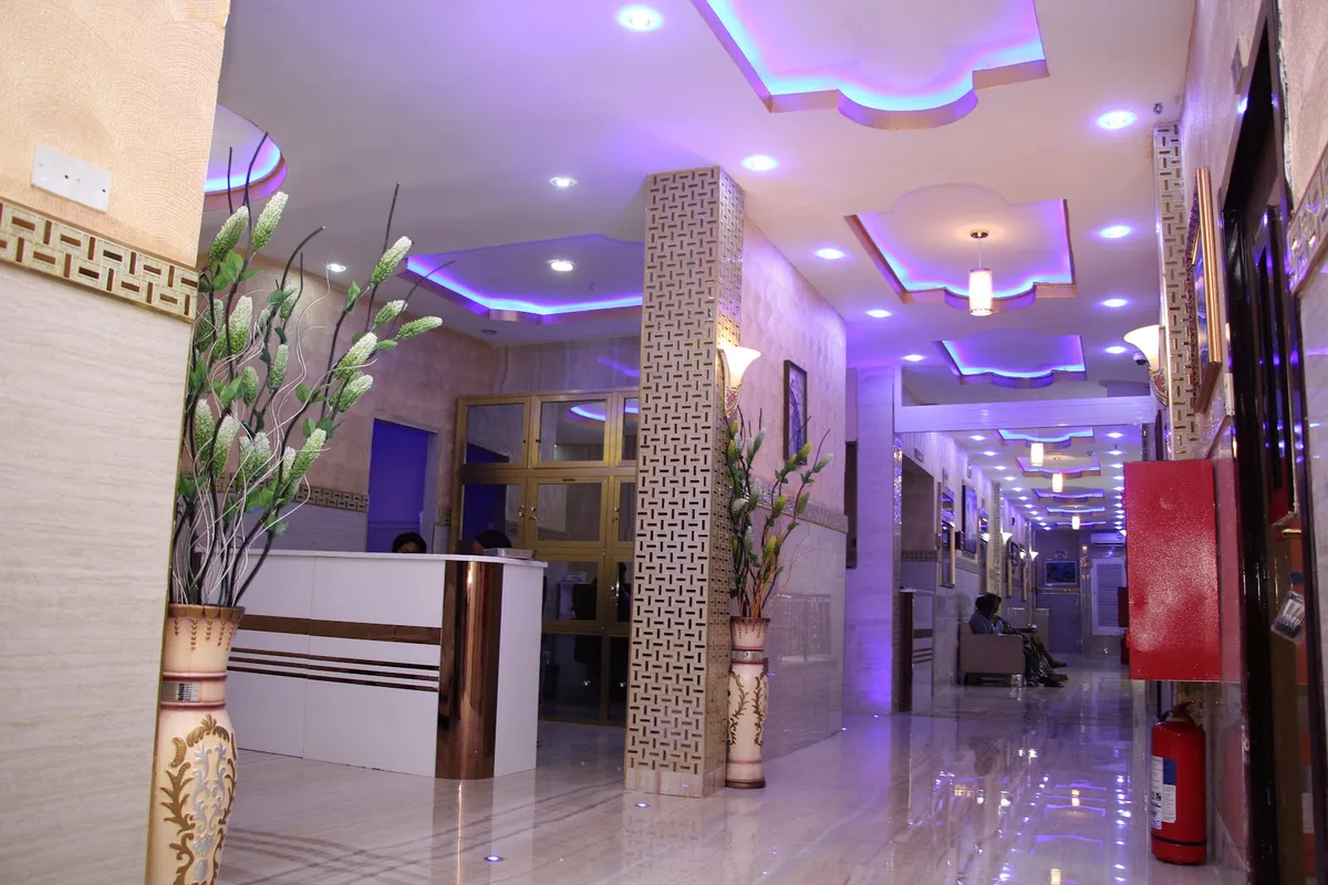 SAVEALIFE MISSION HOSPITAL - hip & knee replacement surgery, spine surgery, kidney transplant, IVF center, heart surgery photo 3