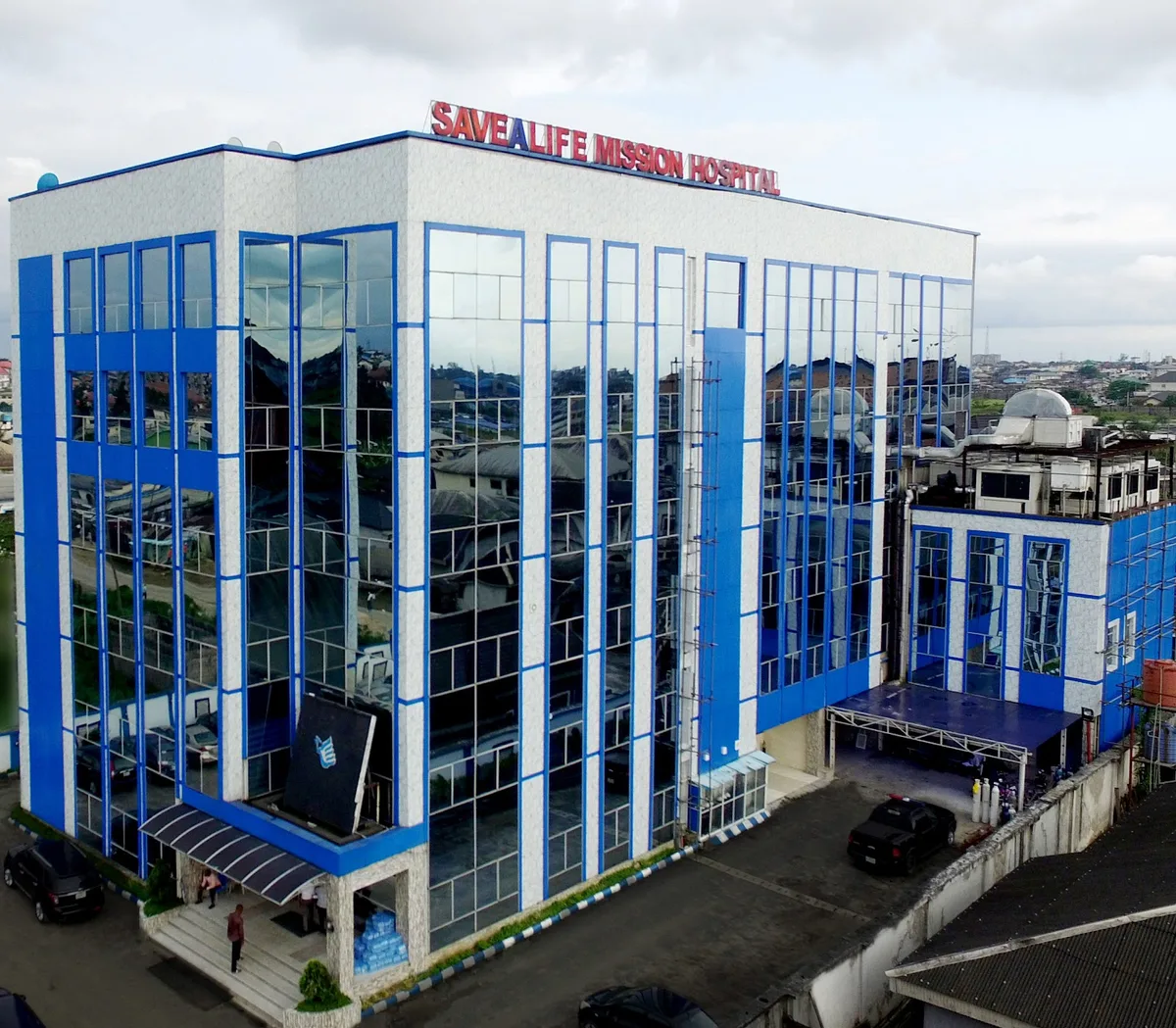 SAVEALIFE MISSION HOSPITAL - hip & knee replacement surgery, spine surgery, kidney transplant, IVF center, heart surgery photo 4