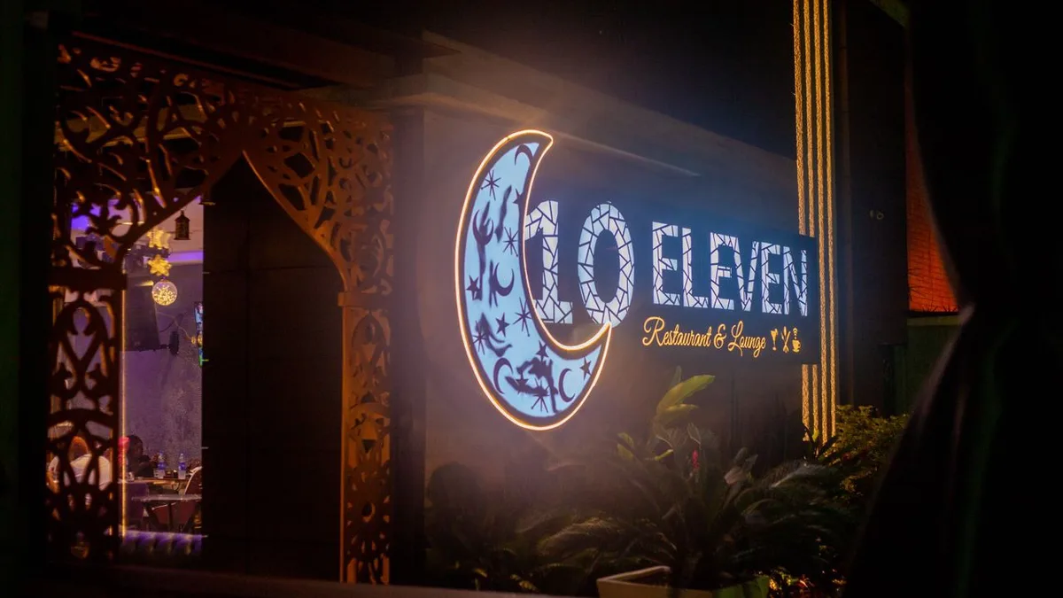 10 Eleven Restaurant & Lounge — photo