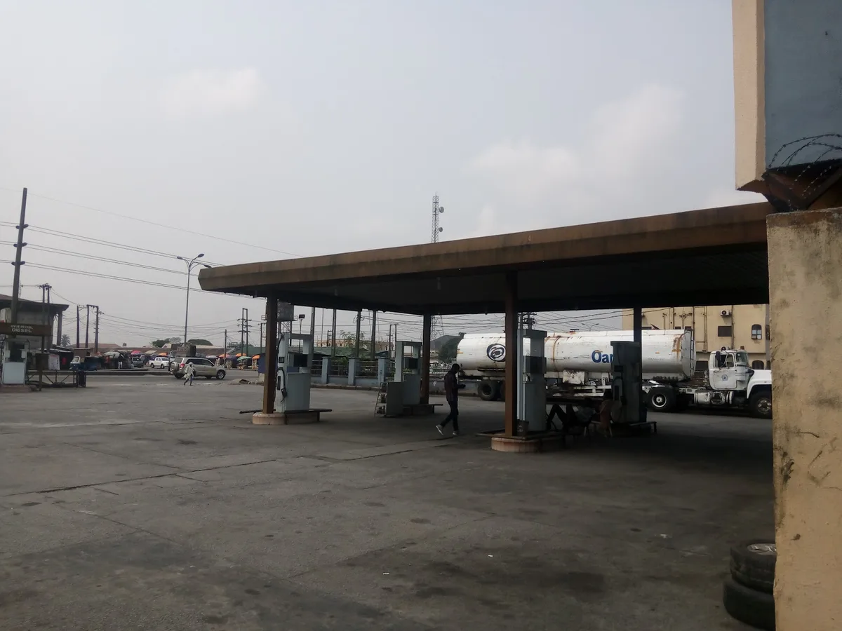 Ovus Petrol — photo