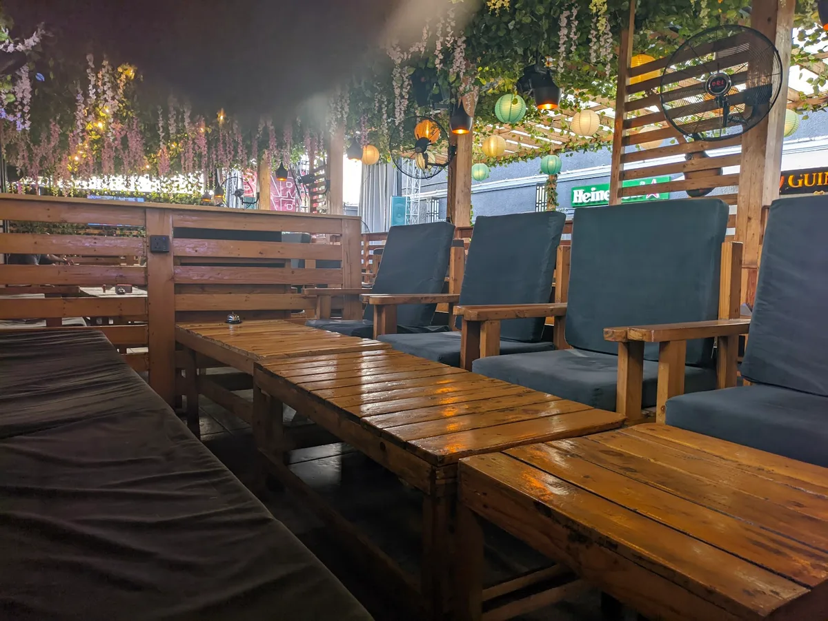 Barz Bar & Grills — photo