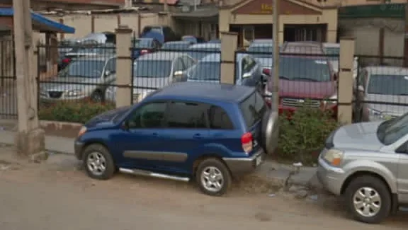 i-Drive car rental — photo
