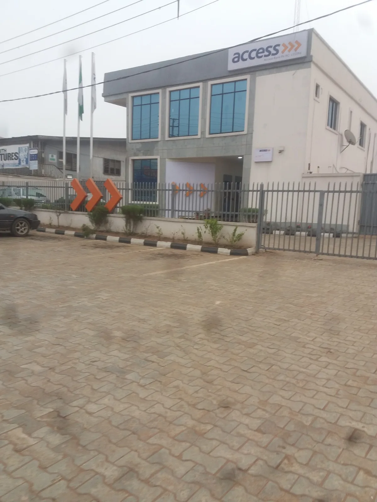 Access Bank Plc Uselu Branch — photo
