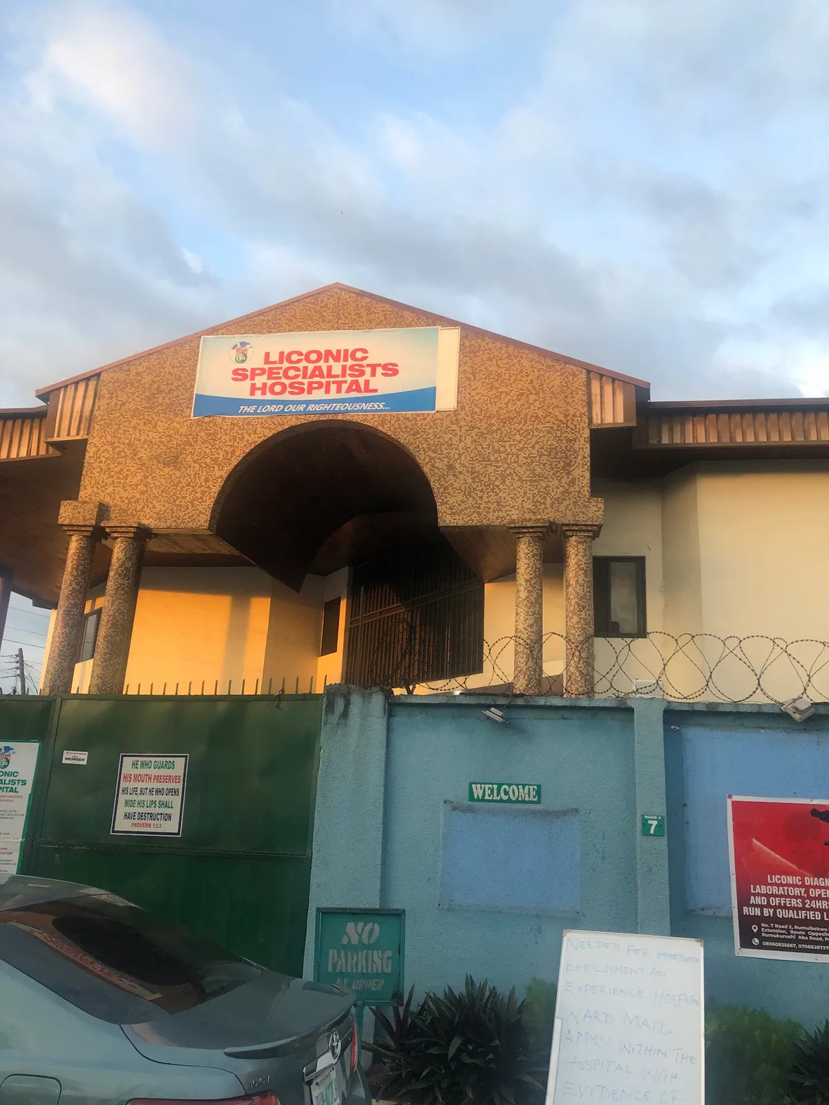 LICONIC SPECIALISTS HOSPITAL (Safe Motherhood Specialist Hospital) — photo