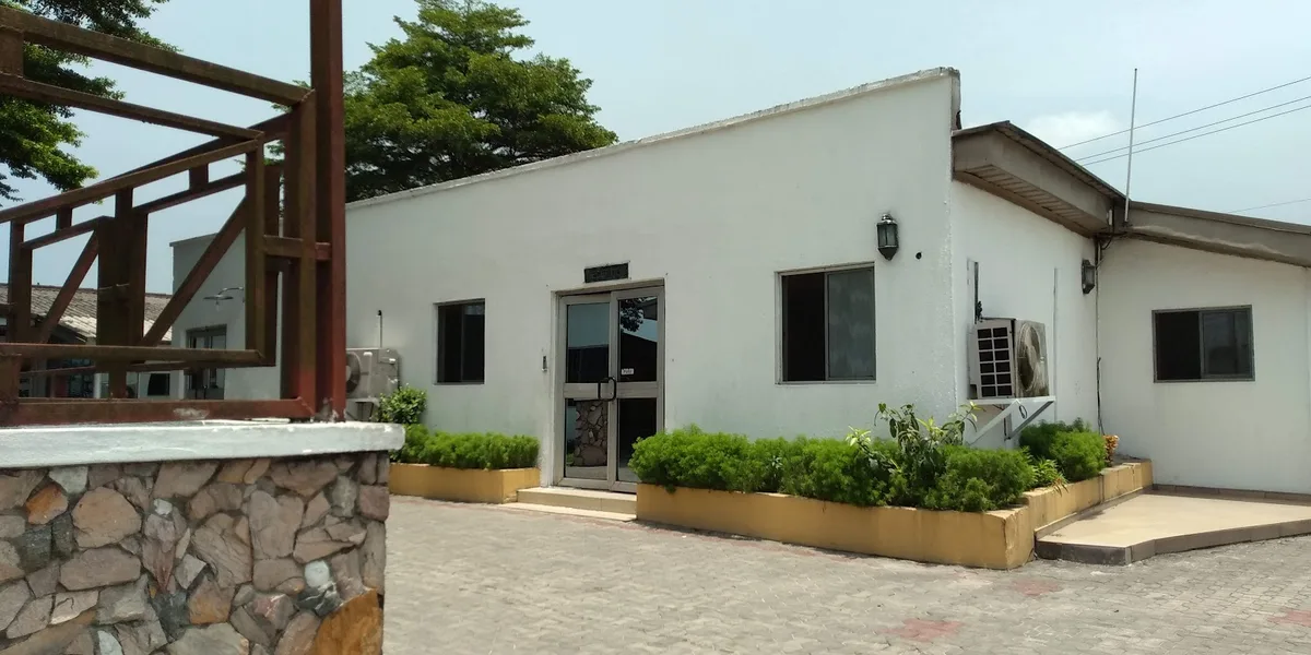 Maxin Lotus Motel Warri — photo