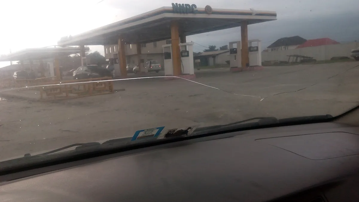 Shagholor Filling Station — photo