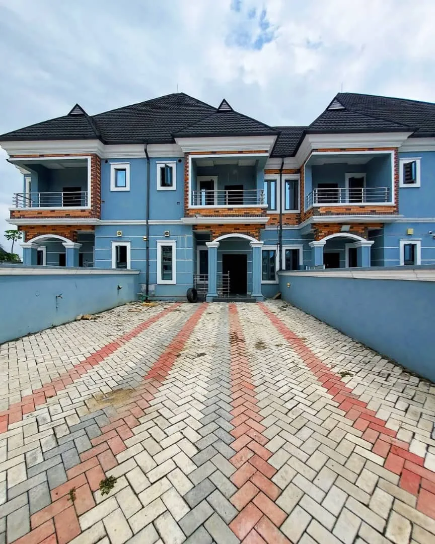 Emarv Homes and Properties photo 3
