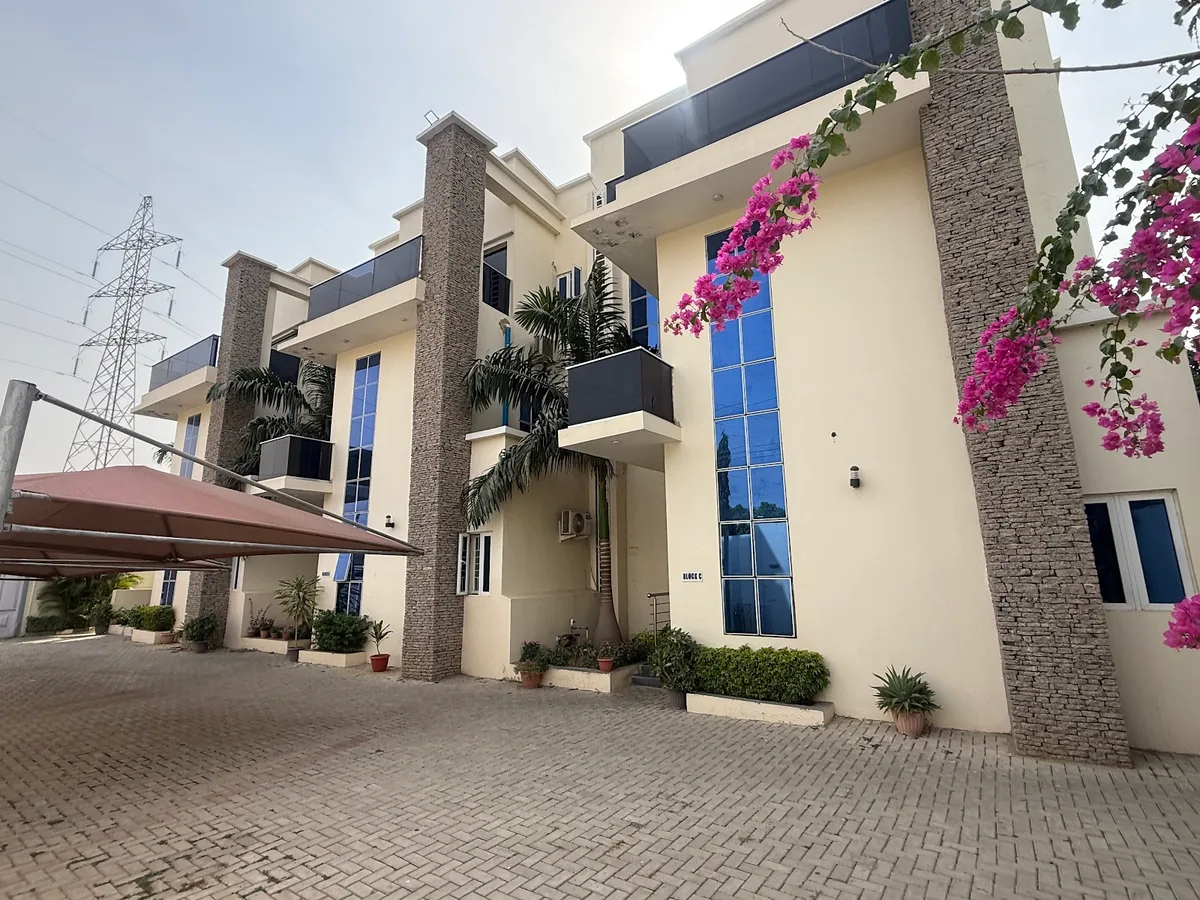 Pyramid Halal Apartments — photo