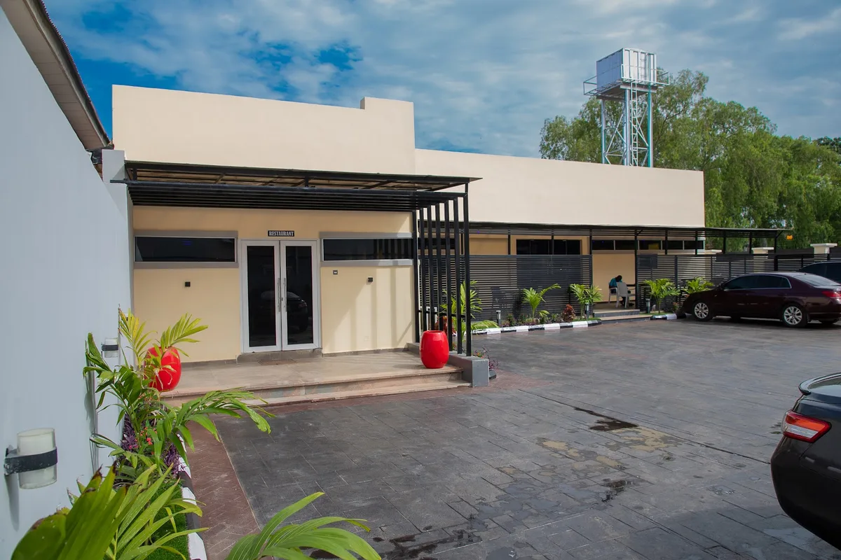Beniks Courtyard Hotel — photo