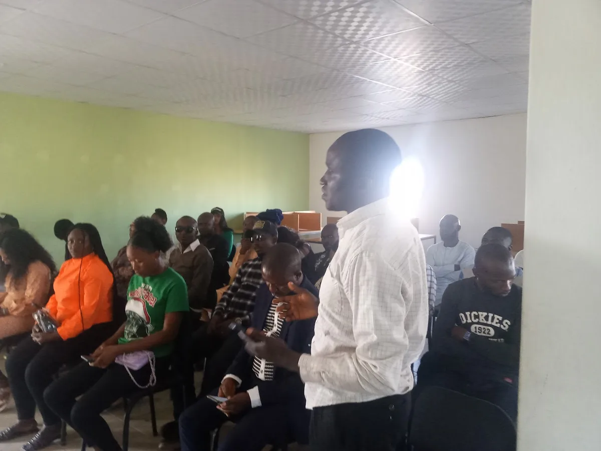 Zang secondary commercial school Bukuru — photo