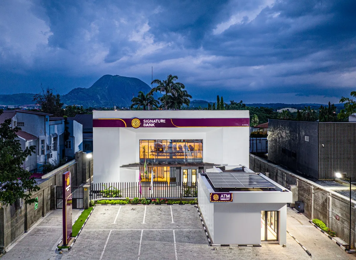 Signature Bank — photo