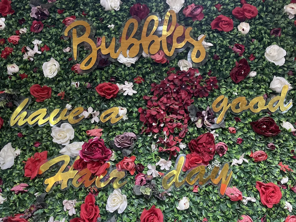 Bubbles Beauty Salon And Spa — photo