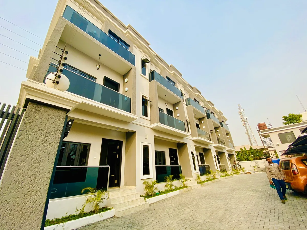 Shortlethomes - Tiara's Short let Apartment in Lekki phase 1 — photo