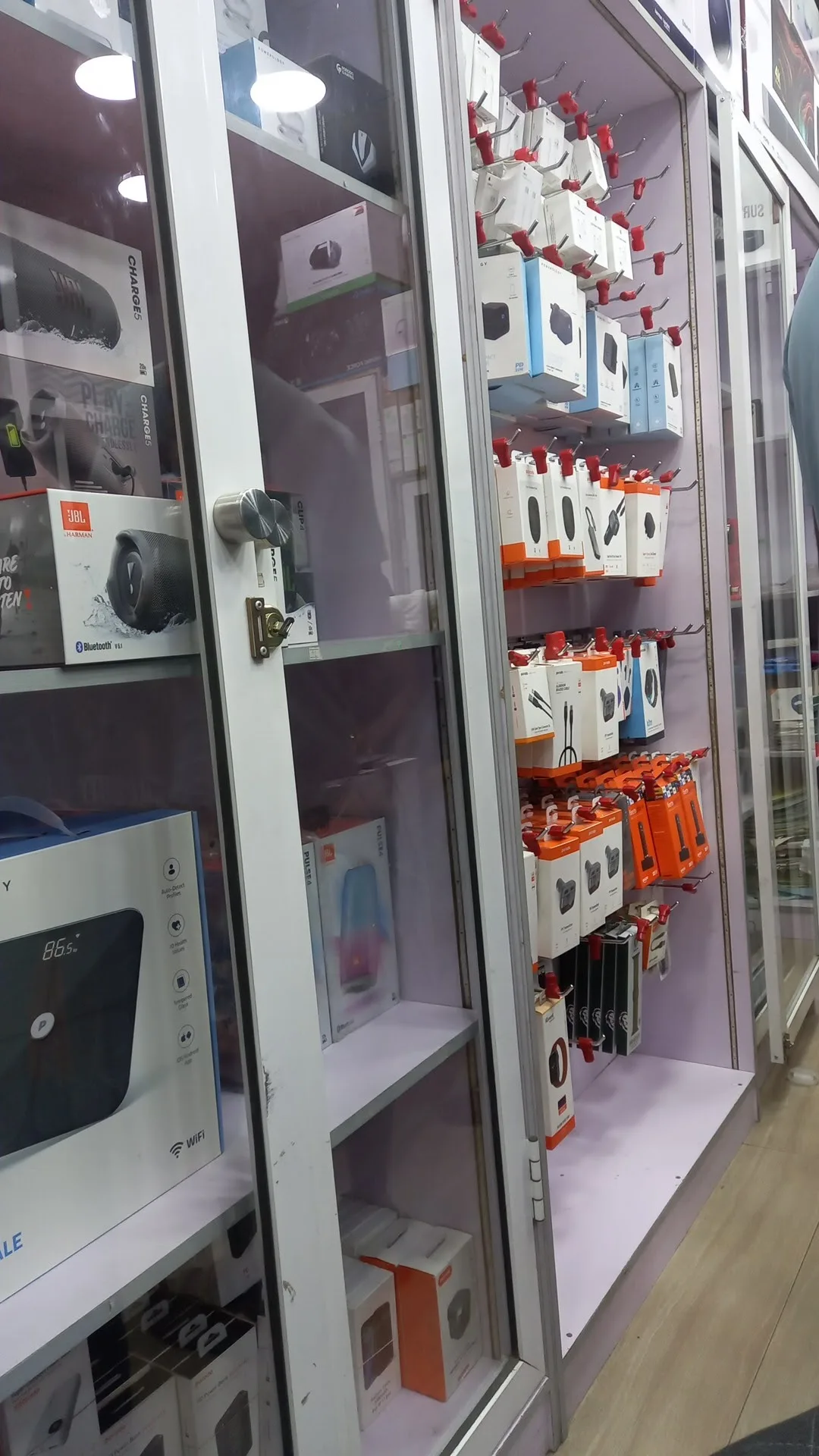 Obiwezy Experience Center (Ikeja Computer Village) — photo