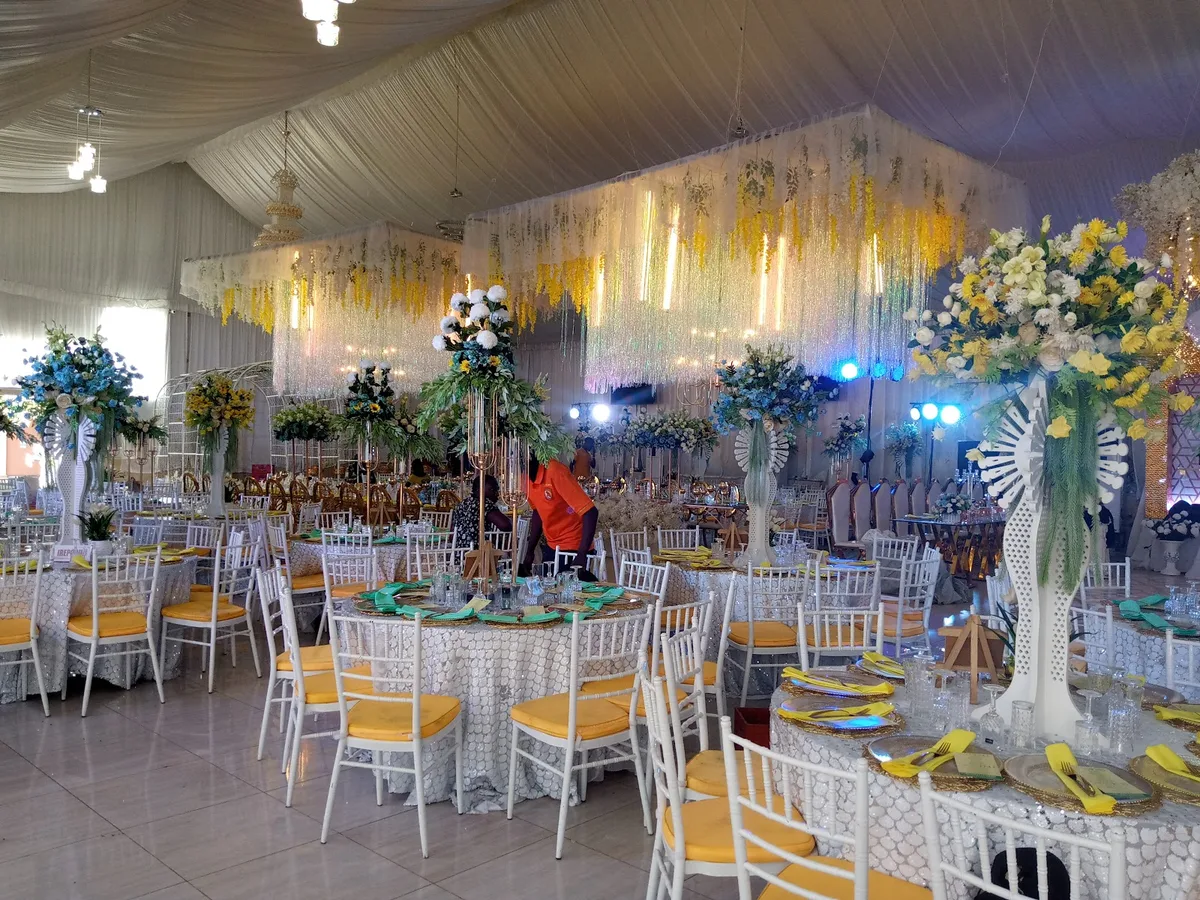 Uyi Grand Marquee — photo