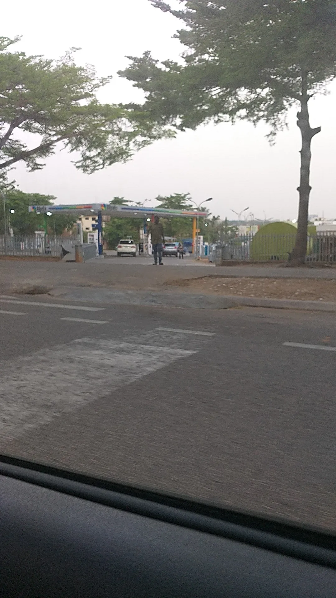 Gas Station — photo