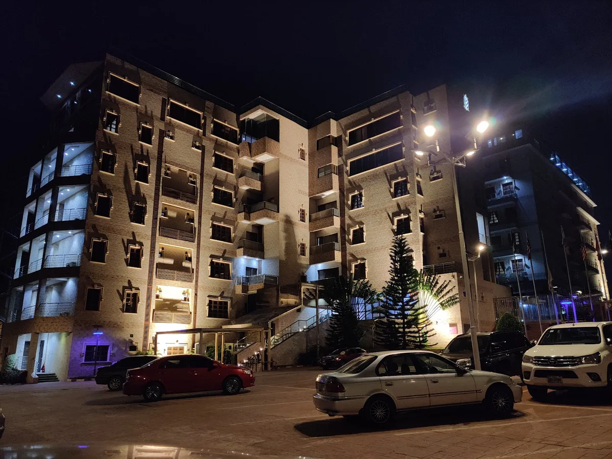 The Wells Carlton Hotel & Apartments — photo