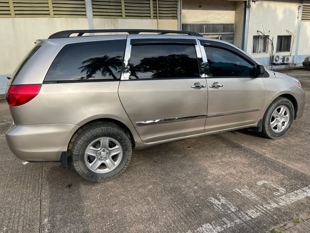 Fexcar Rentals photo 2