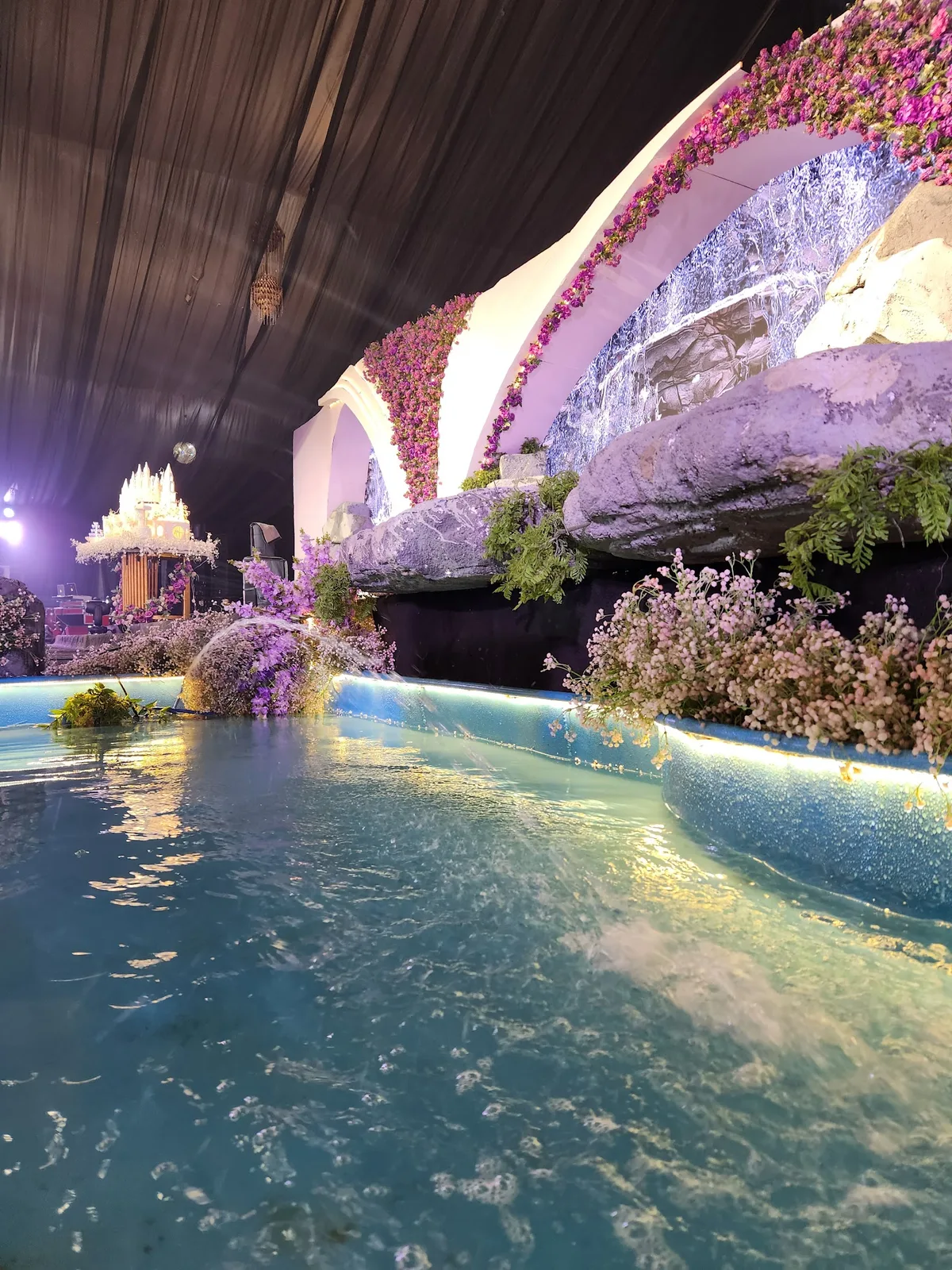 Los Angeles Event Center & Mall — photo