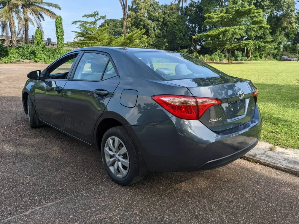 Flingit Autos - The best Car dealer in Nigeria; Automobile, Luxury, Foreign and Used Car photo 2