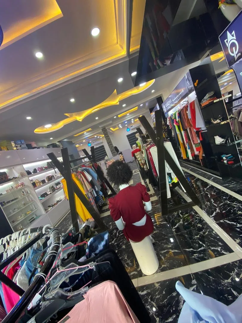 QUEENS LUXURY BOUTIQUE AKURE — photo