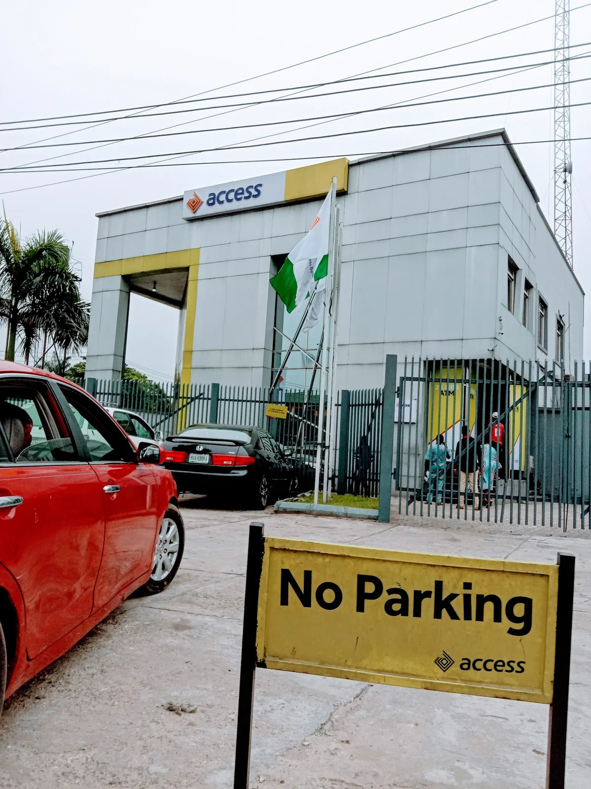Access Bank Plc Ph, 145 Aba Road — photo