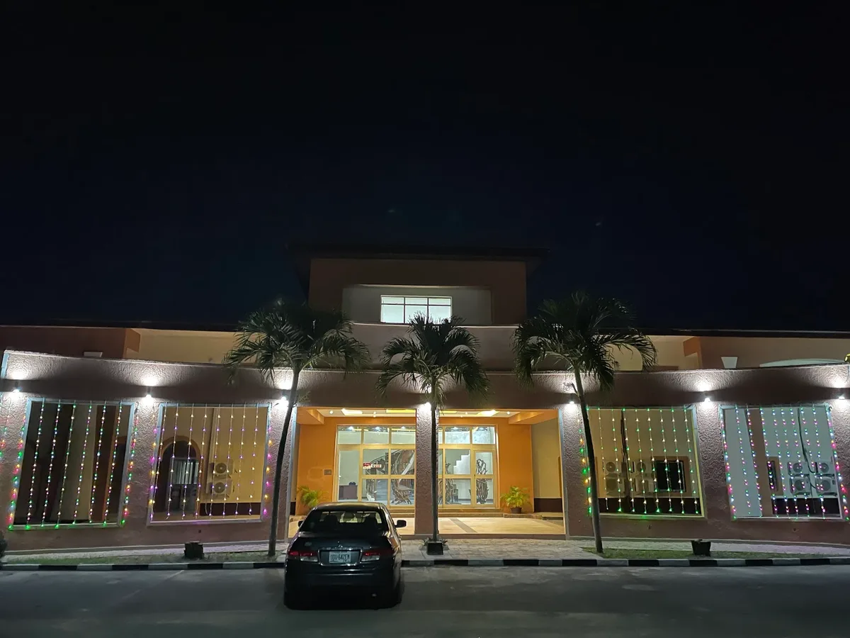 Axari Hotel & Suites — photo
