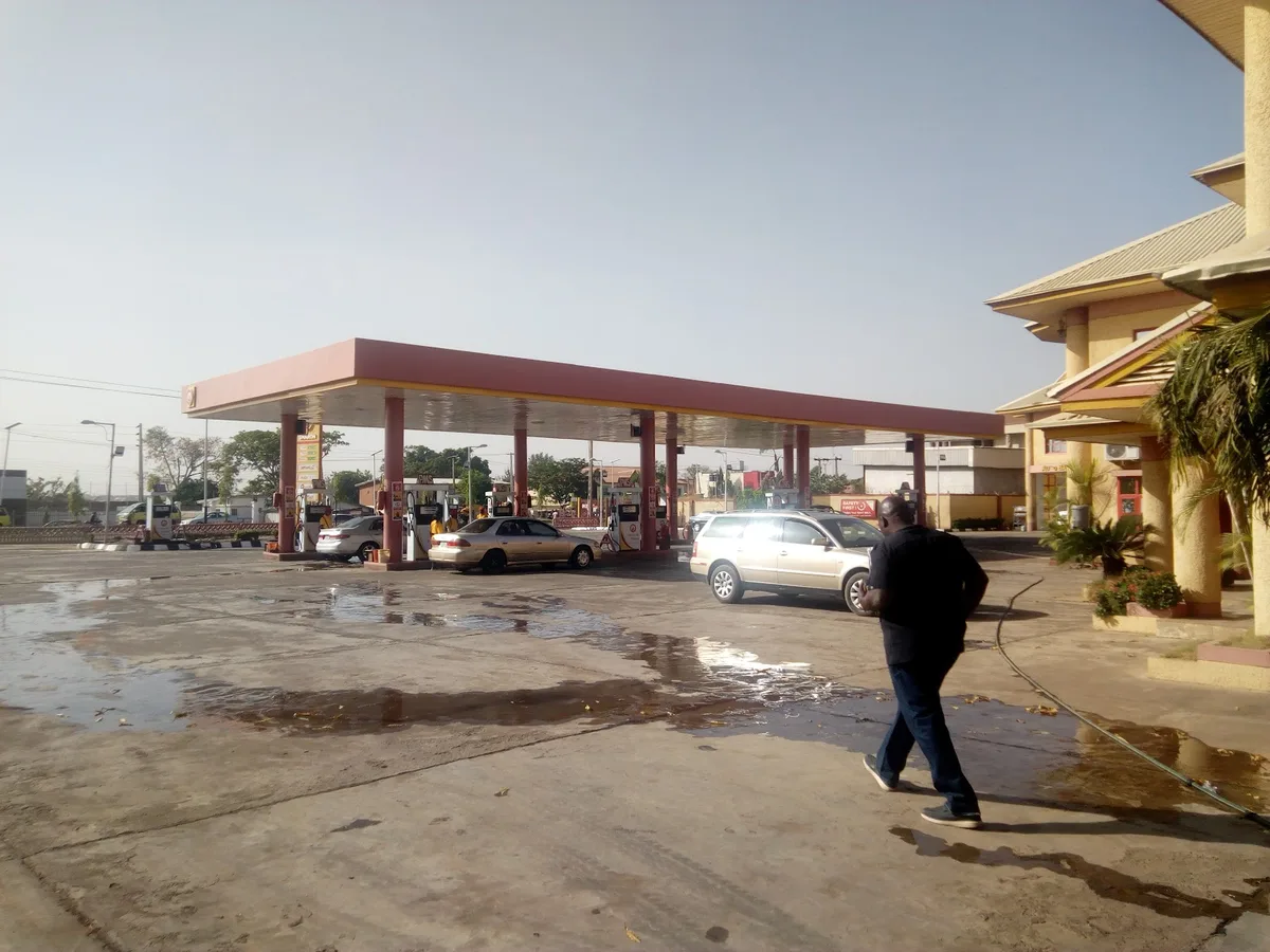 Sharon Petrol Station, Kakuri. — photo