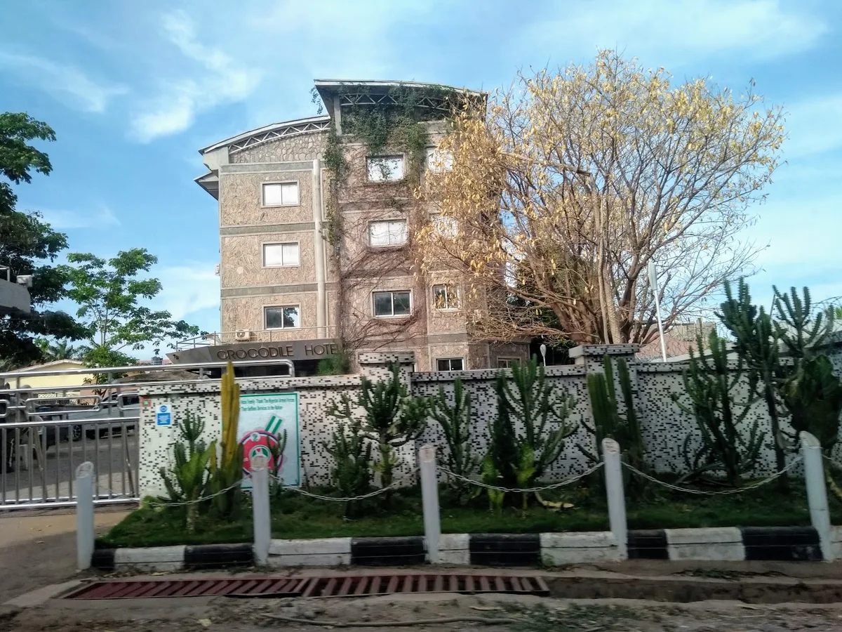 Crocodile Hotel — photo