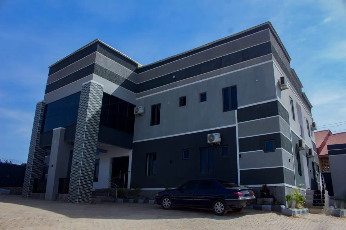 New Diamond Suites and Resort — photo