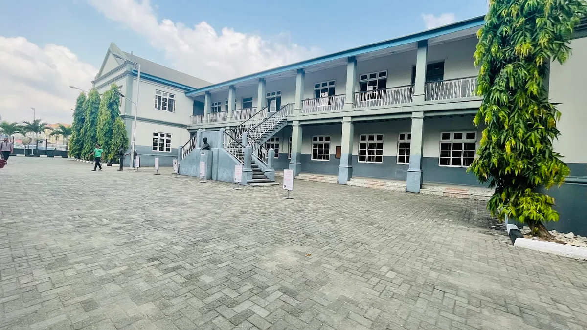 St. Gregory's College — photo