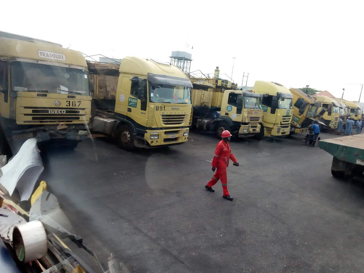 FMN Golden Transport Company. Gbagada — photo