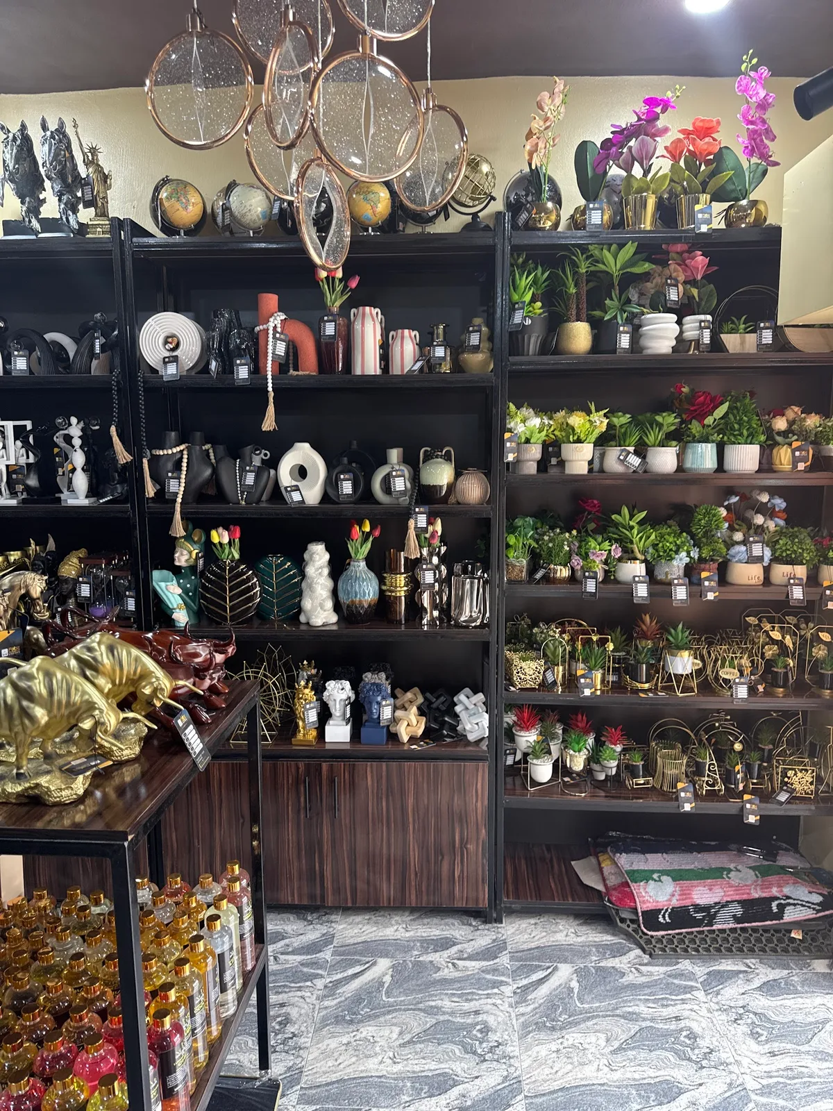 Fabz Xclusive Interior 2 — photo